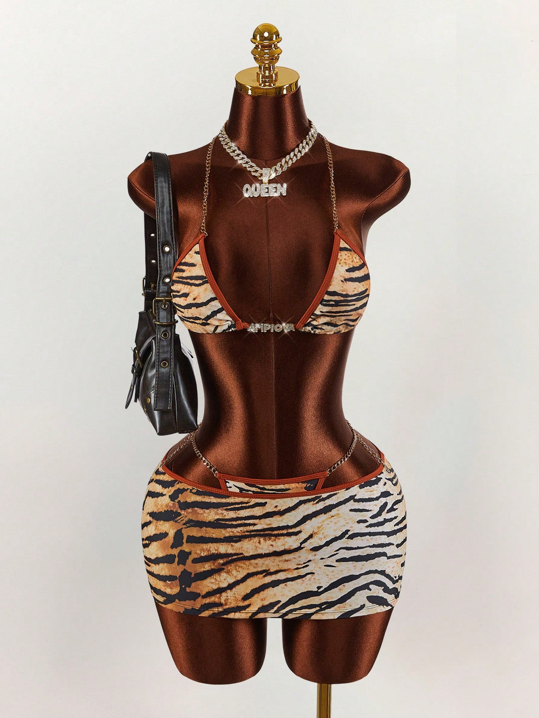Set bikini SHEIN, maro
