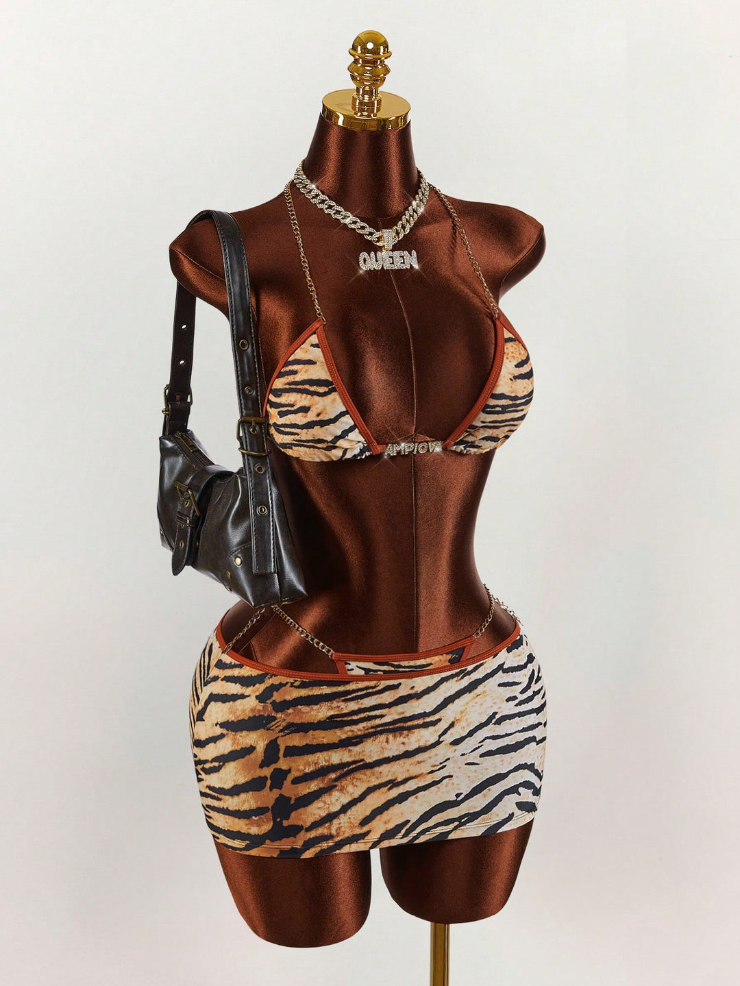 Set bikini SHEIN, maro