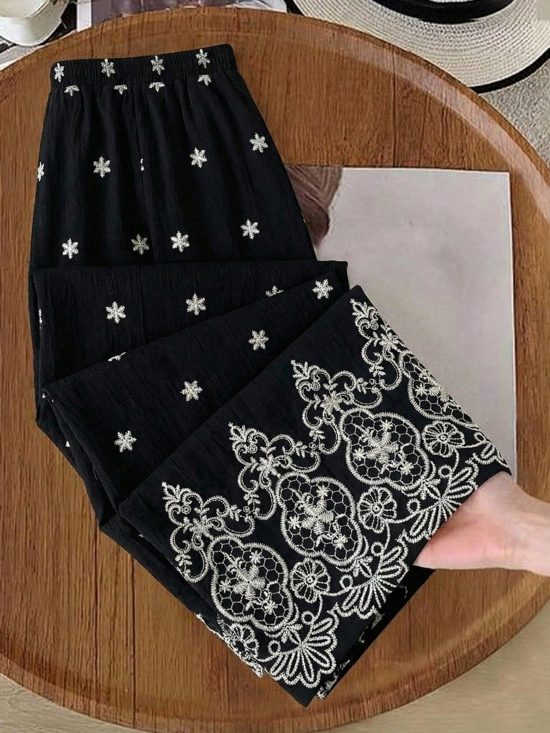 Pantaloni SHEIN, mix culori