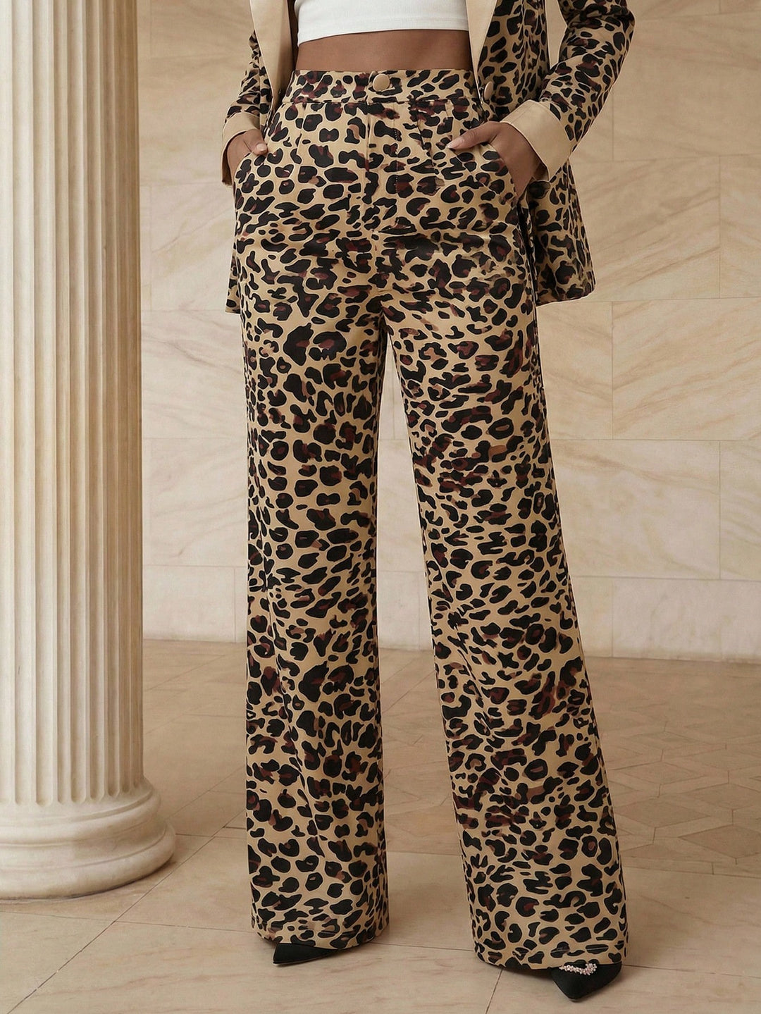 Pantalon SHEIN, maro