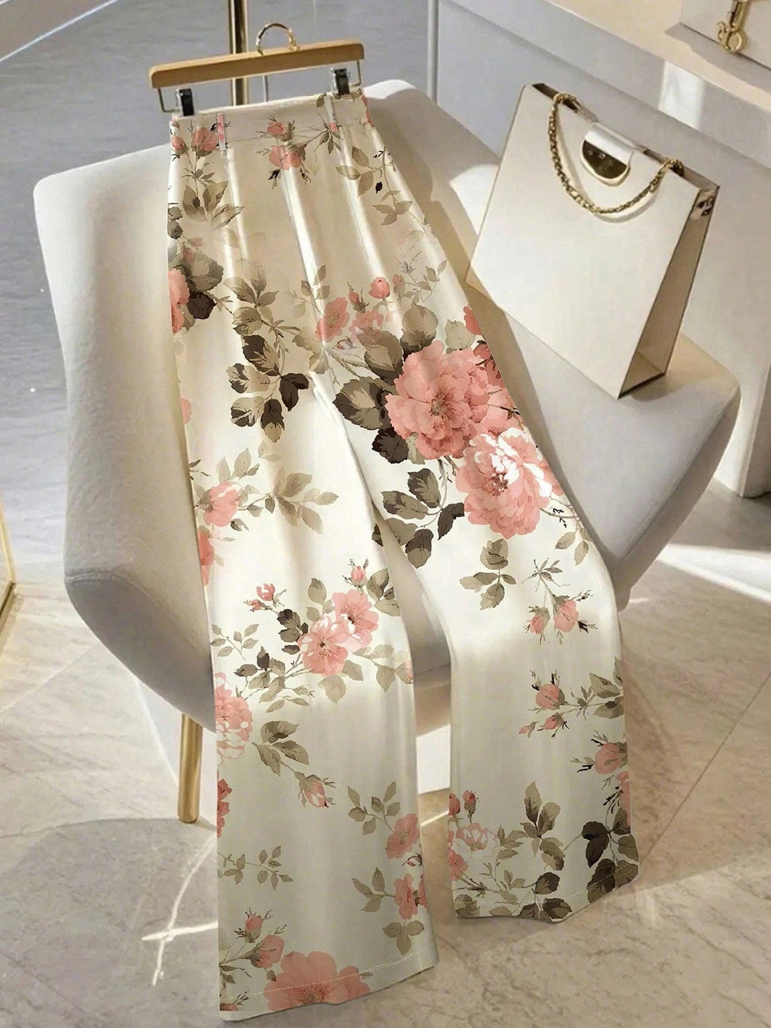 Pantaloni SHEIN, mix culori