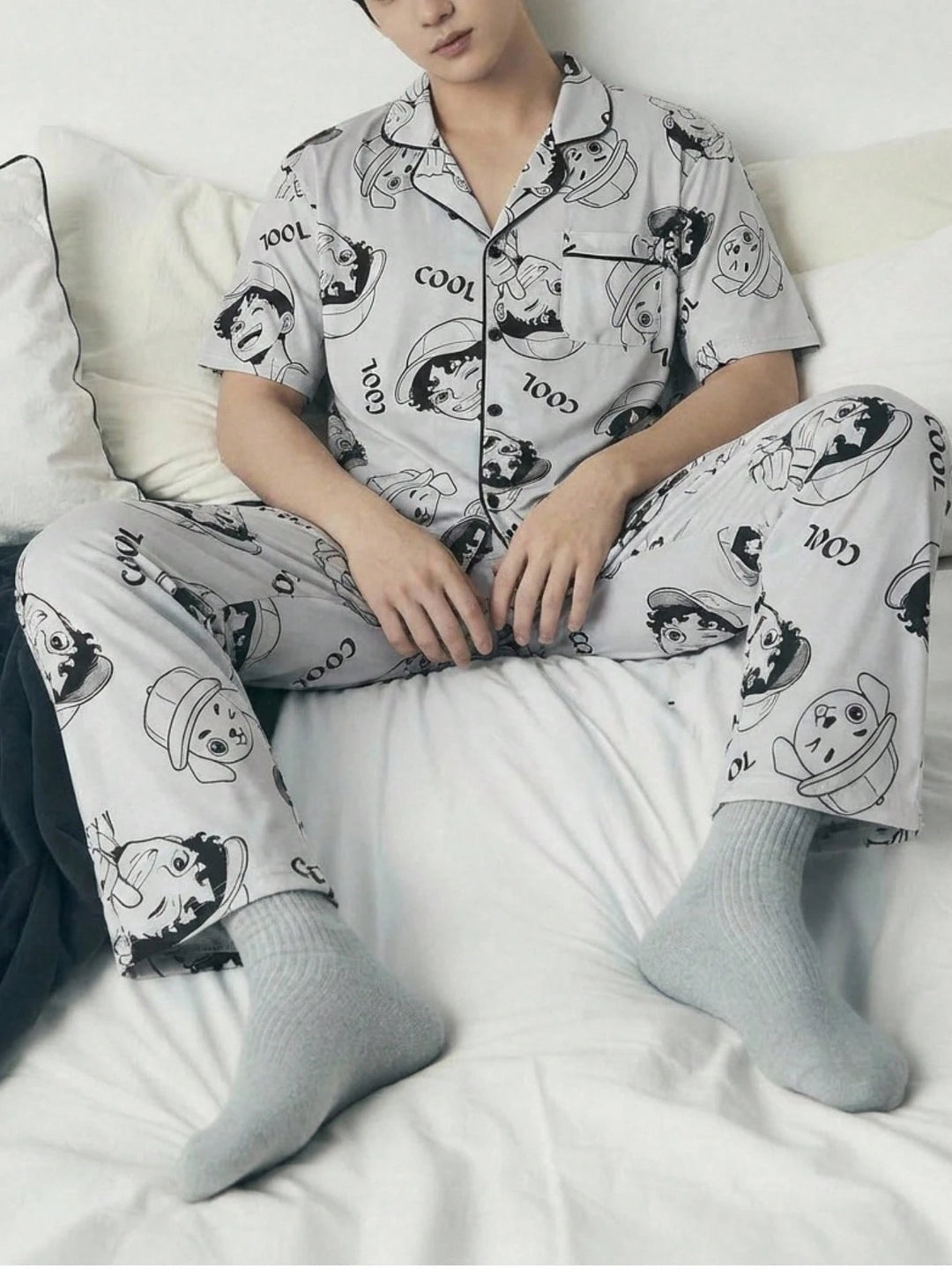 Compleu pijamale SHEIN, mix culori