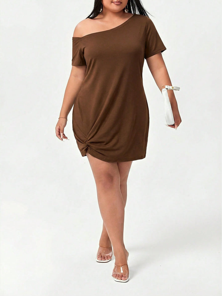 Rochie SHEIN, maro
