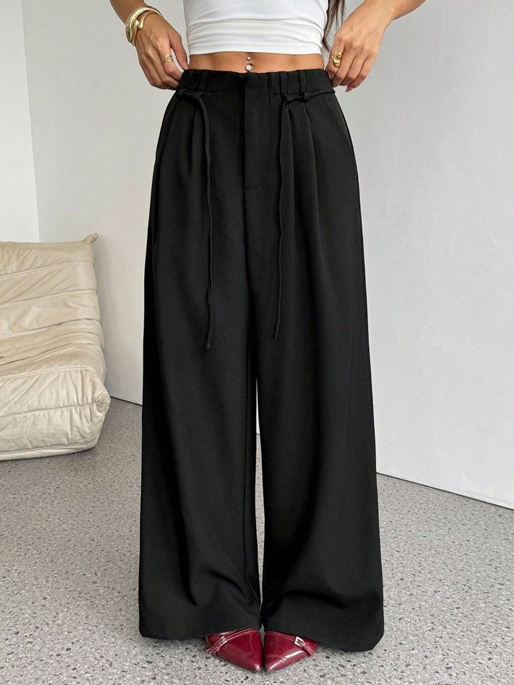 Pantaloni SHEIN, negru