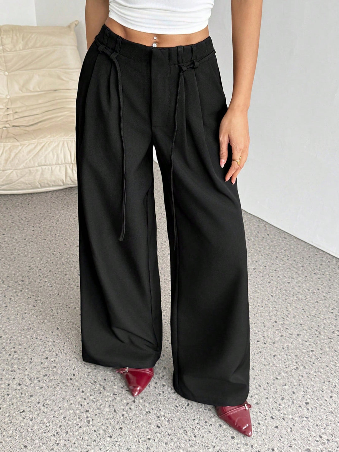 Pantaloni SHEIN, negru