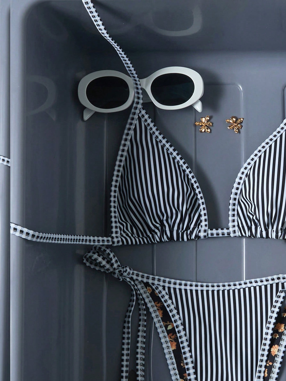 Set bikini SHEIN, mix culori