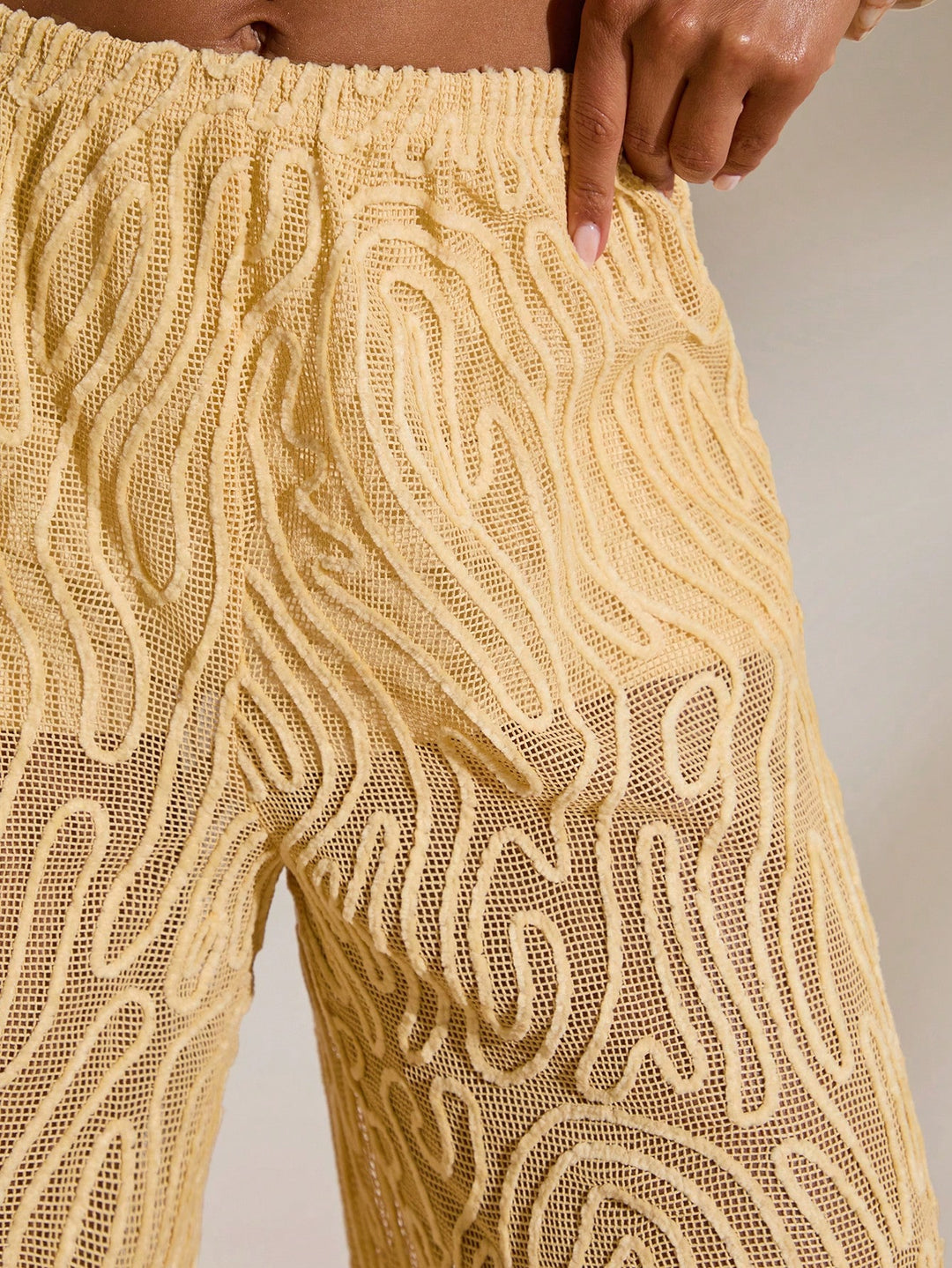 Pantaloni SHEIN, galben