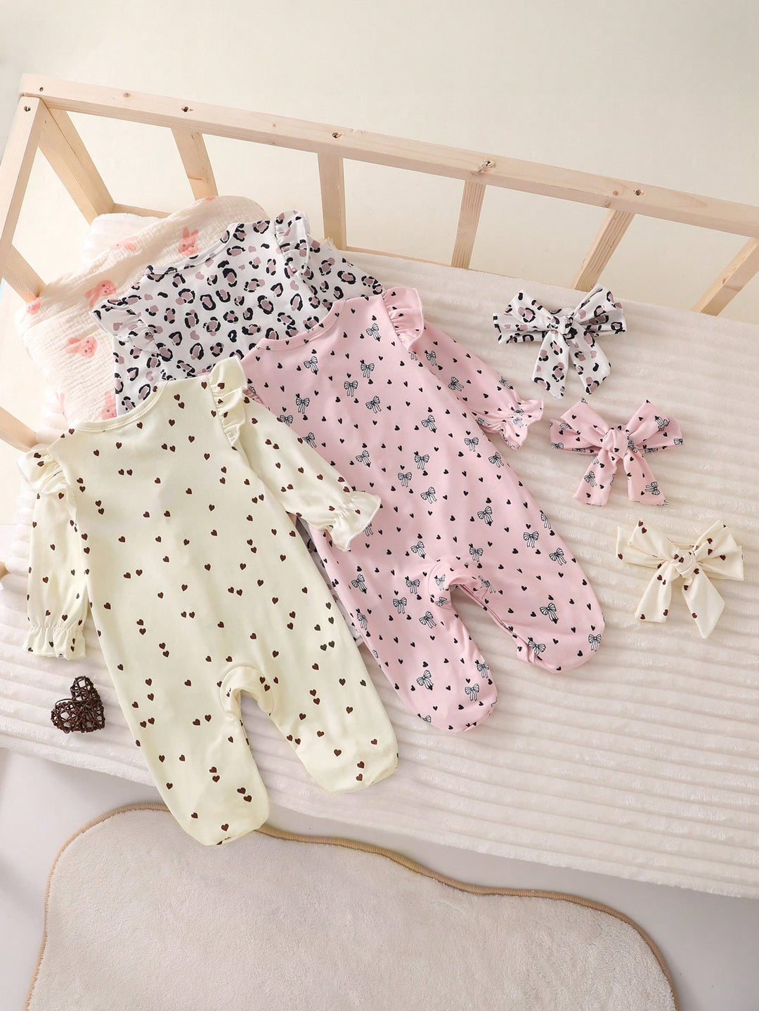 Pijama SHEIN, mix culori
