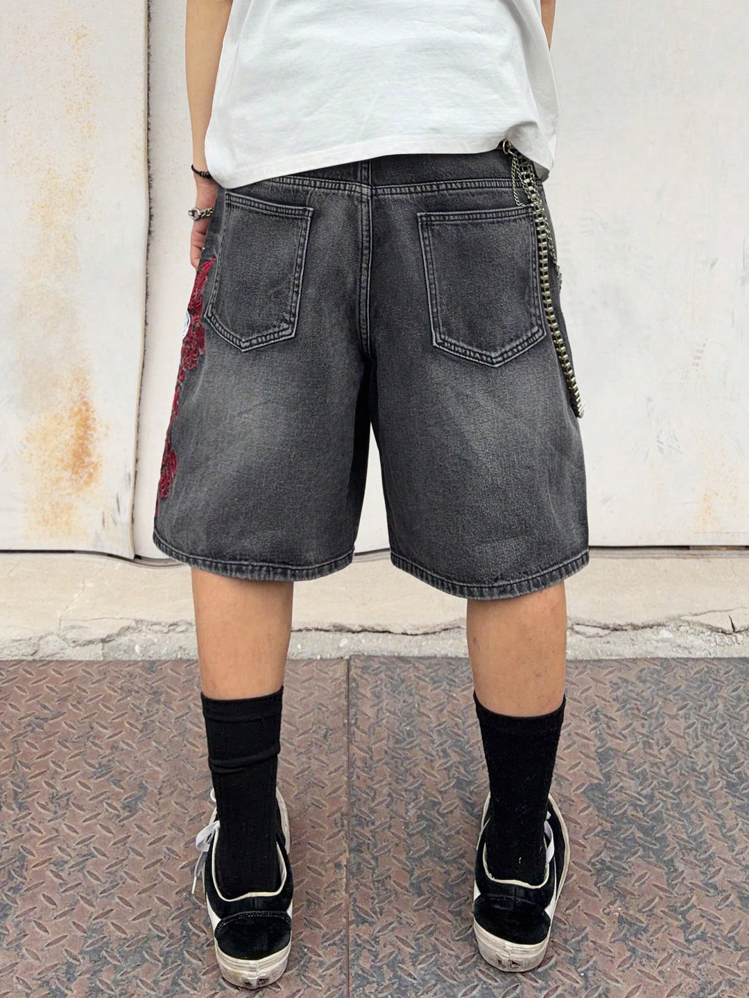 Pantaloni scurți SHEIN, negru