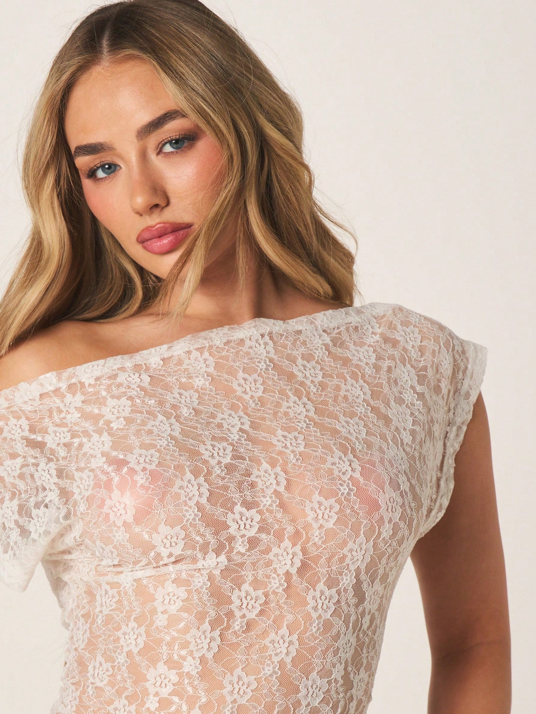 Top SHEIN, alb