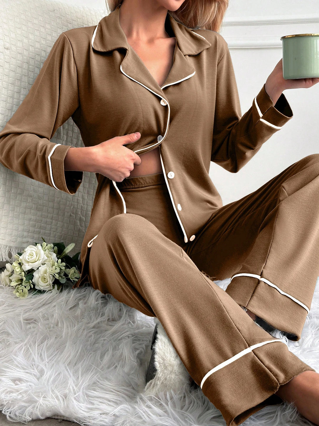 Compleu pijamale SHEIN, bej