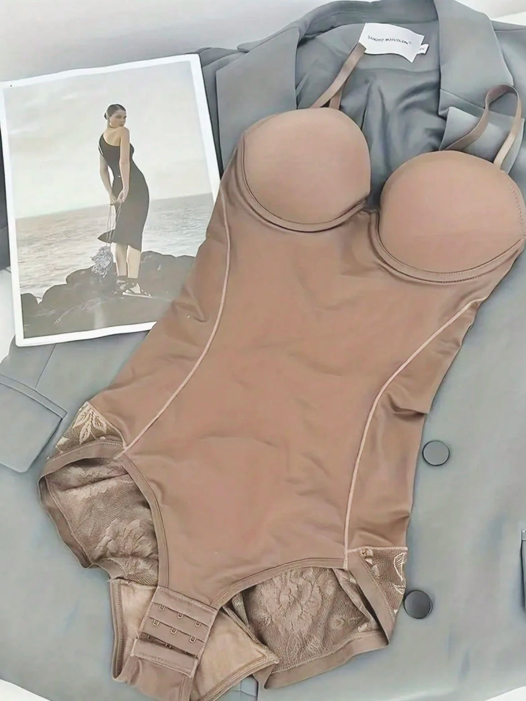 Body modelator SHEIN, maro