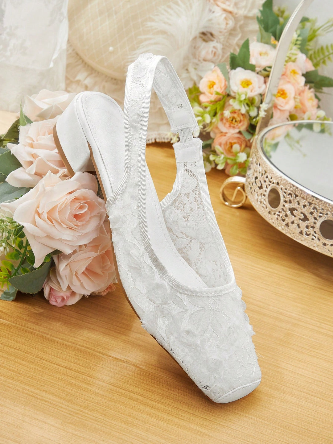 Pantofi cu toc SHEIN, alb