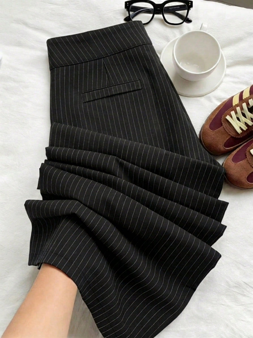 Pantaloni SHEIN, negru