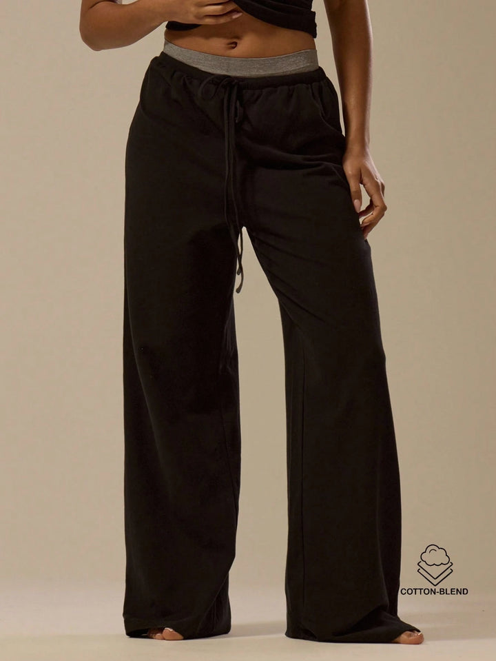 Pantaloni SHEIN, negru