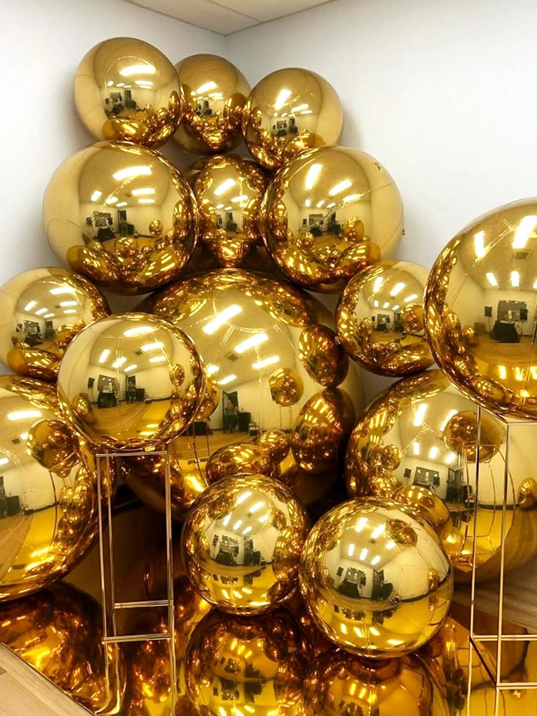 Balon SHEIN, auriu