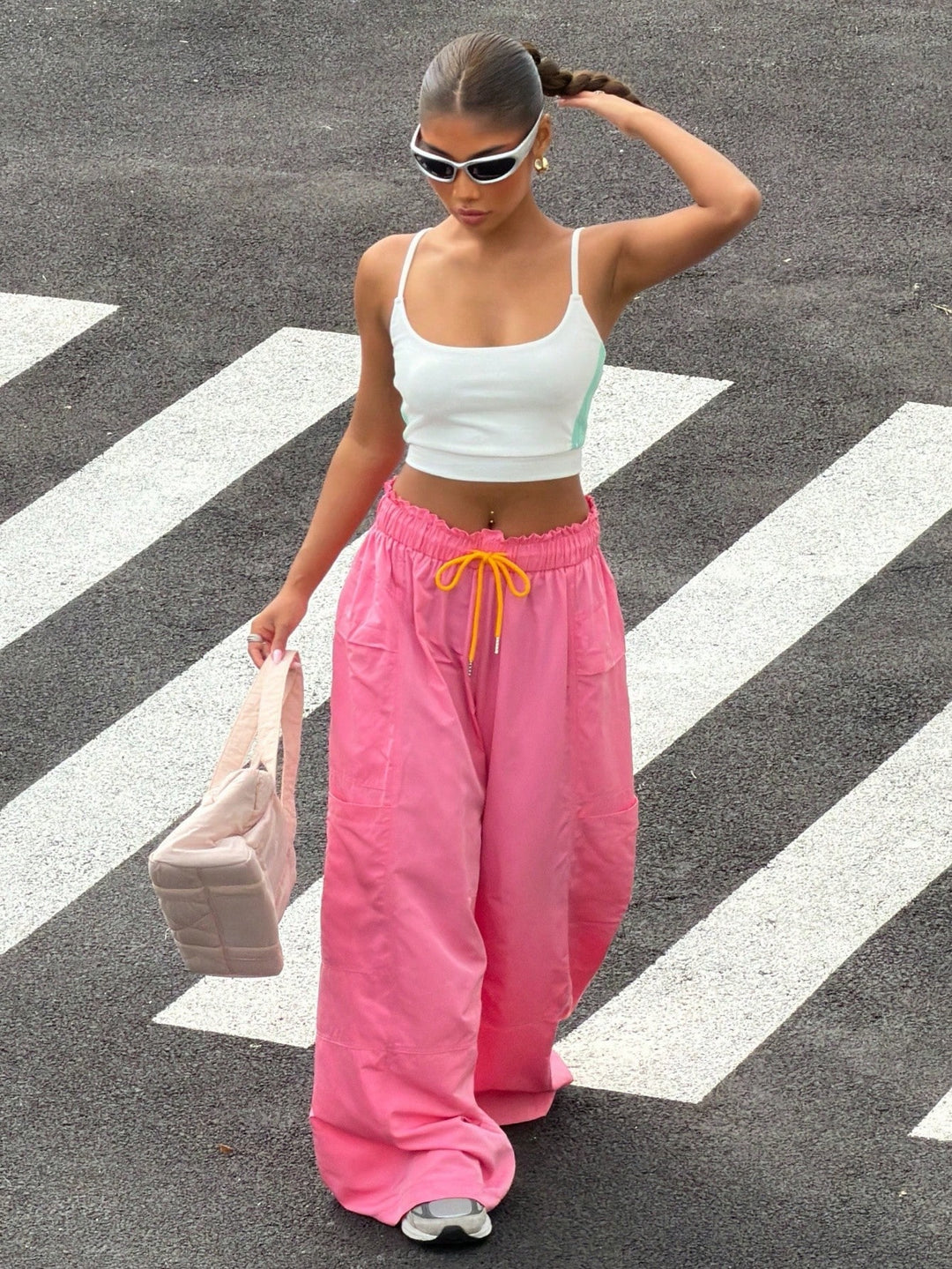 Pantaloni SHEIN, roz