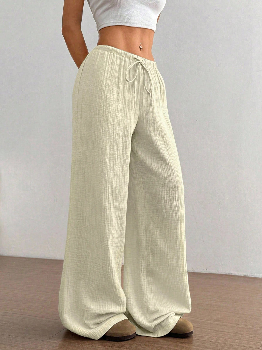 Pantaloni SHEIN, galben