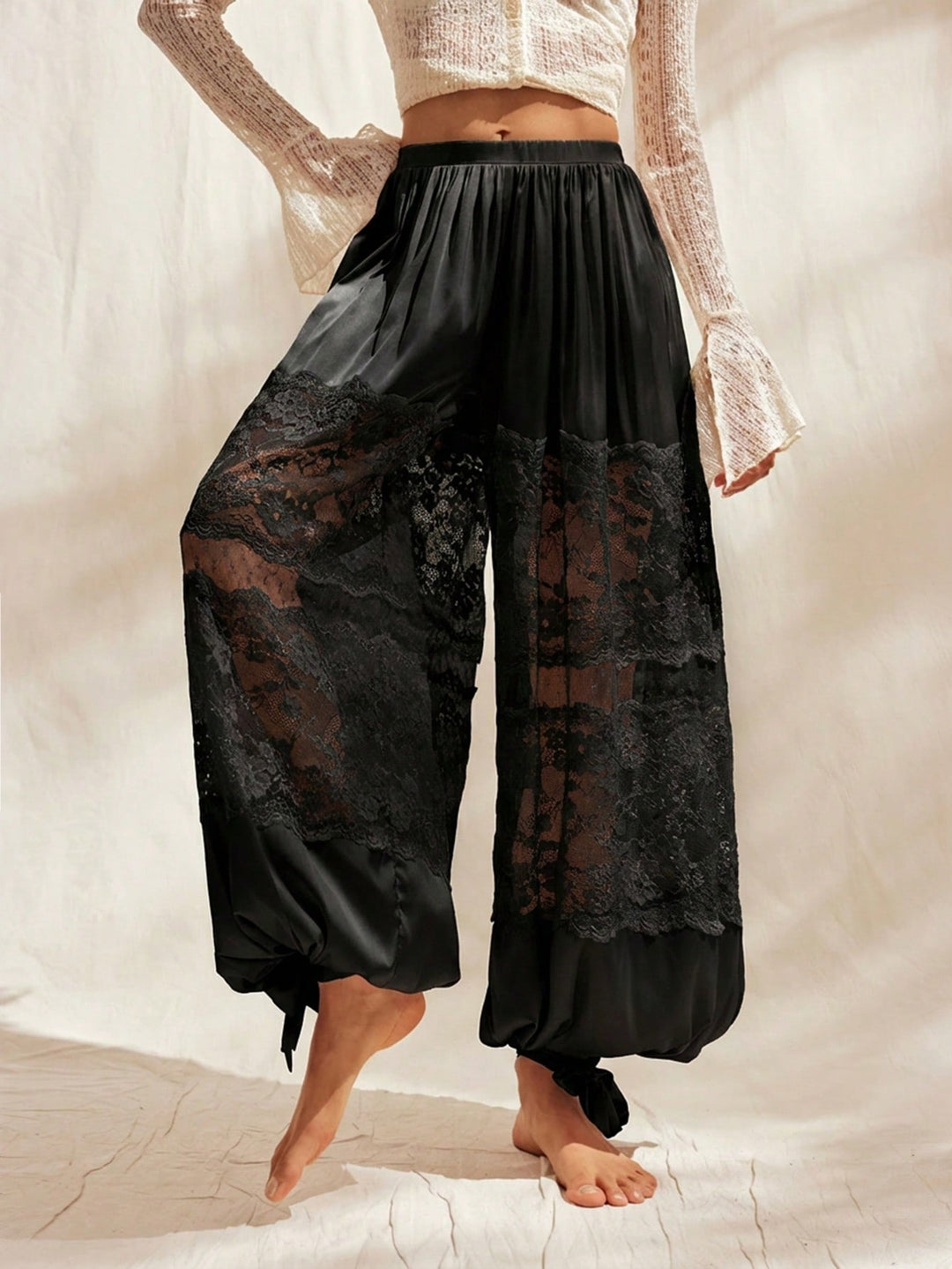 Pantaloni SHEIN, negru