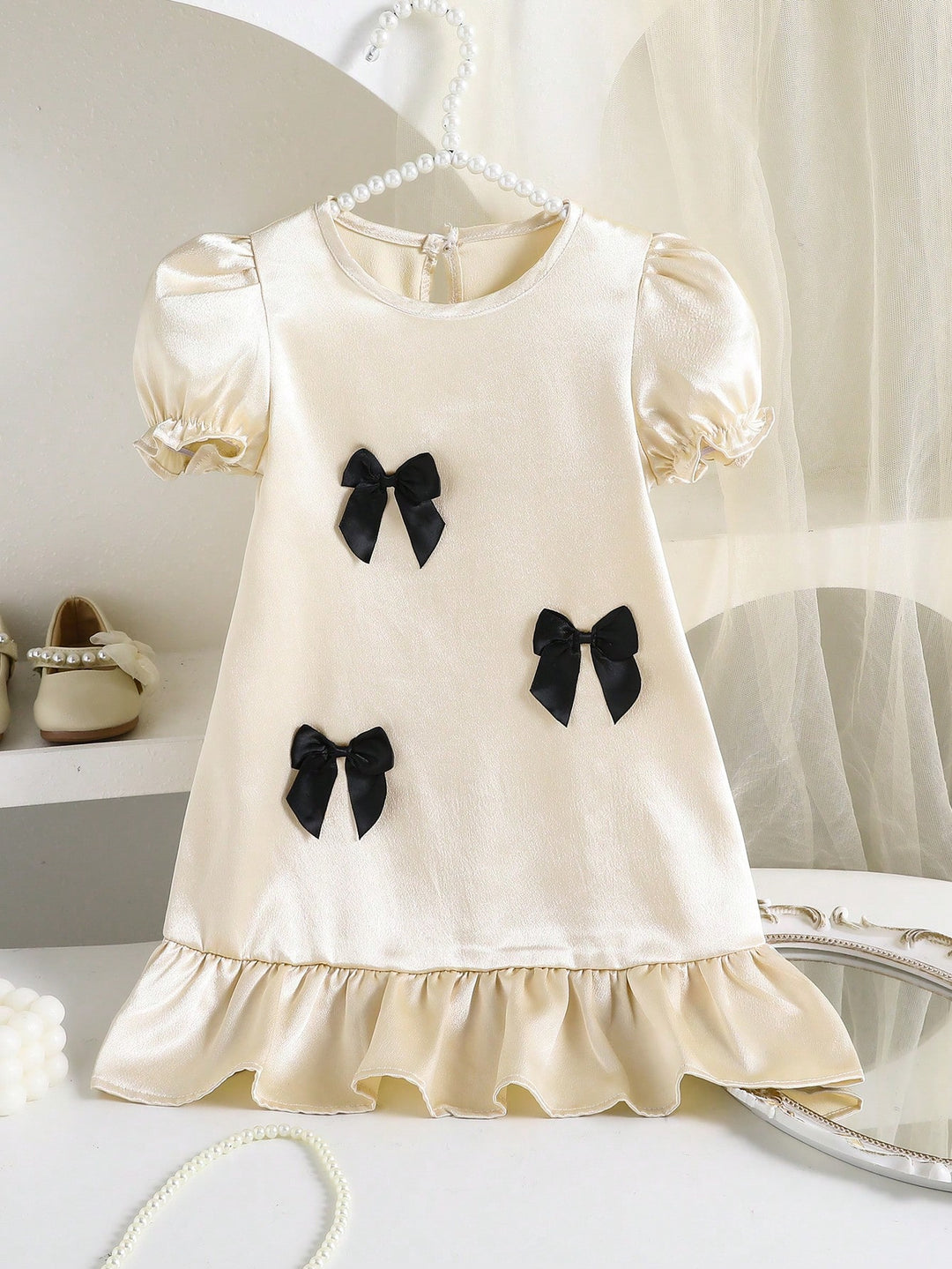 Rochie SHEIN, crem