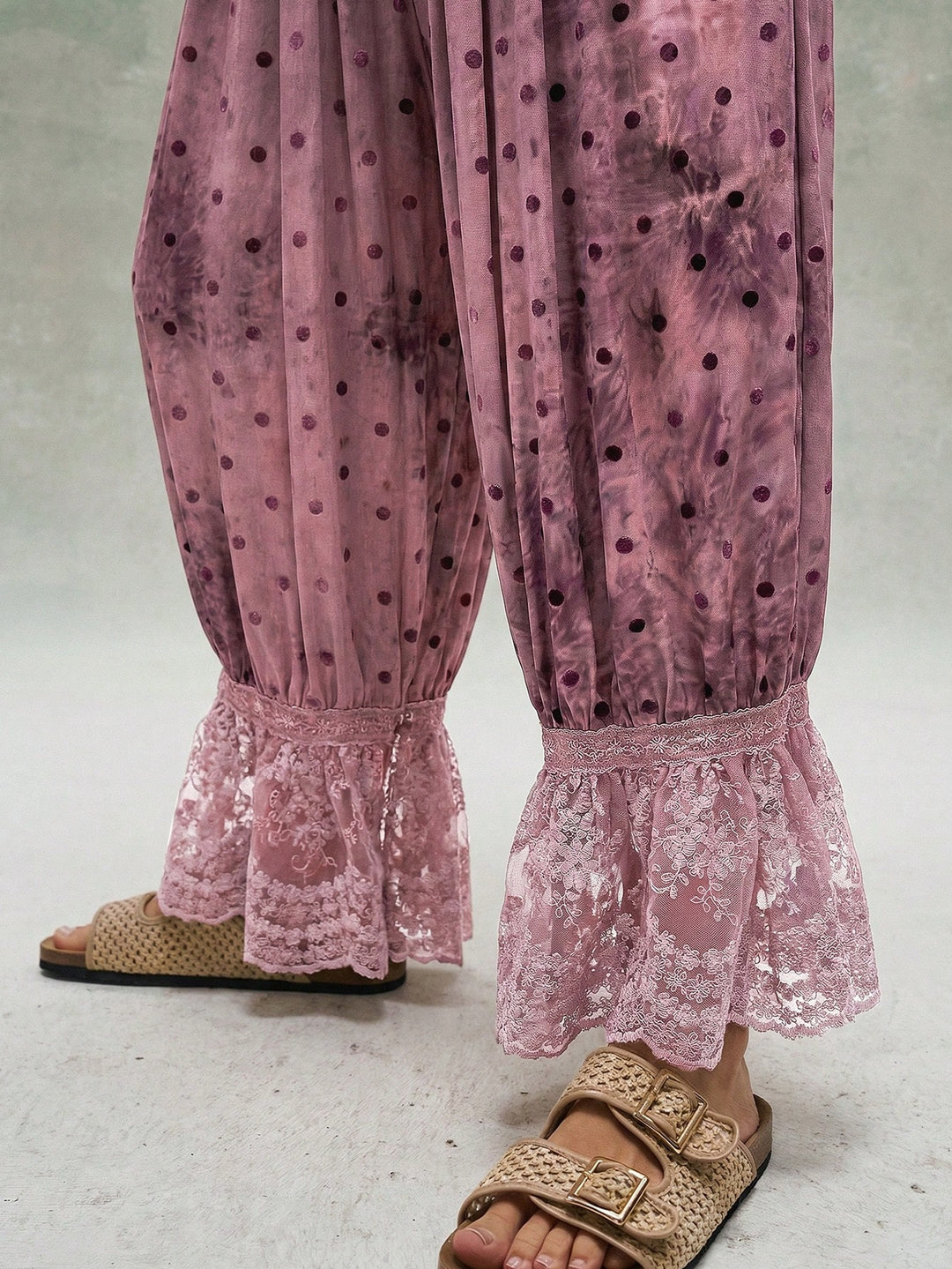 Pantaloni SHEIN, roz