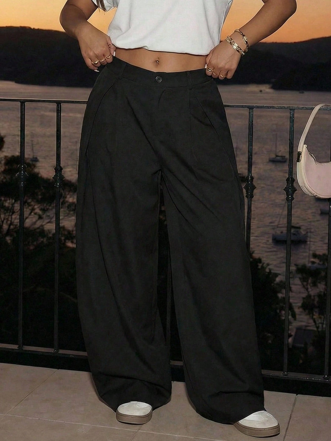 Pantaloni SHEIN, negru