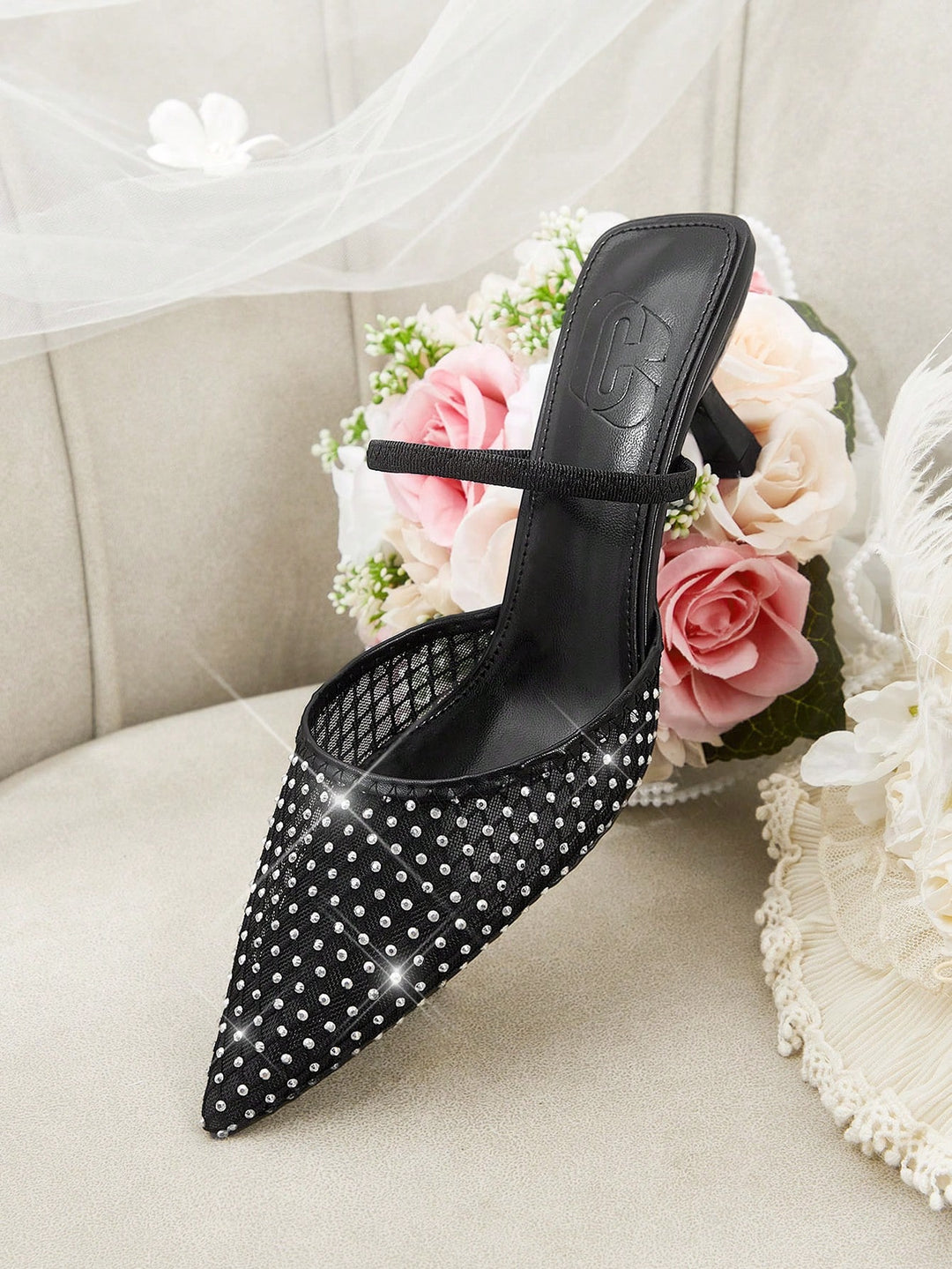 Pantofi cu toc SHEIN, negru