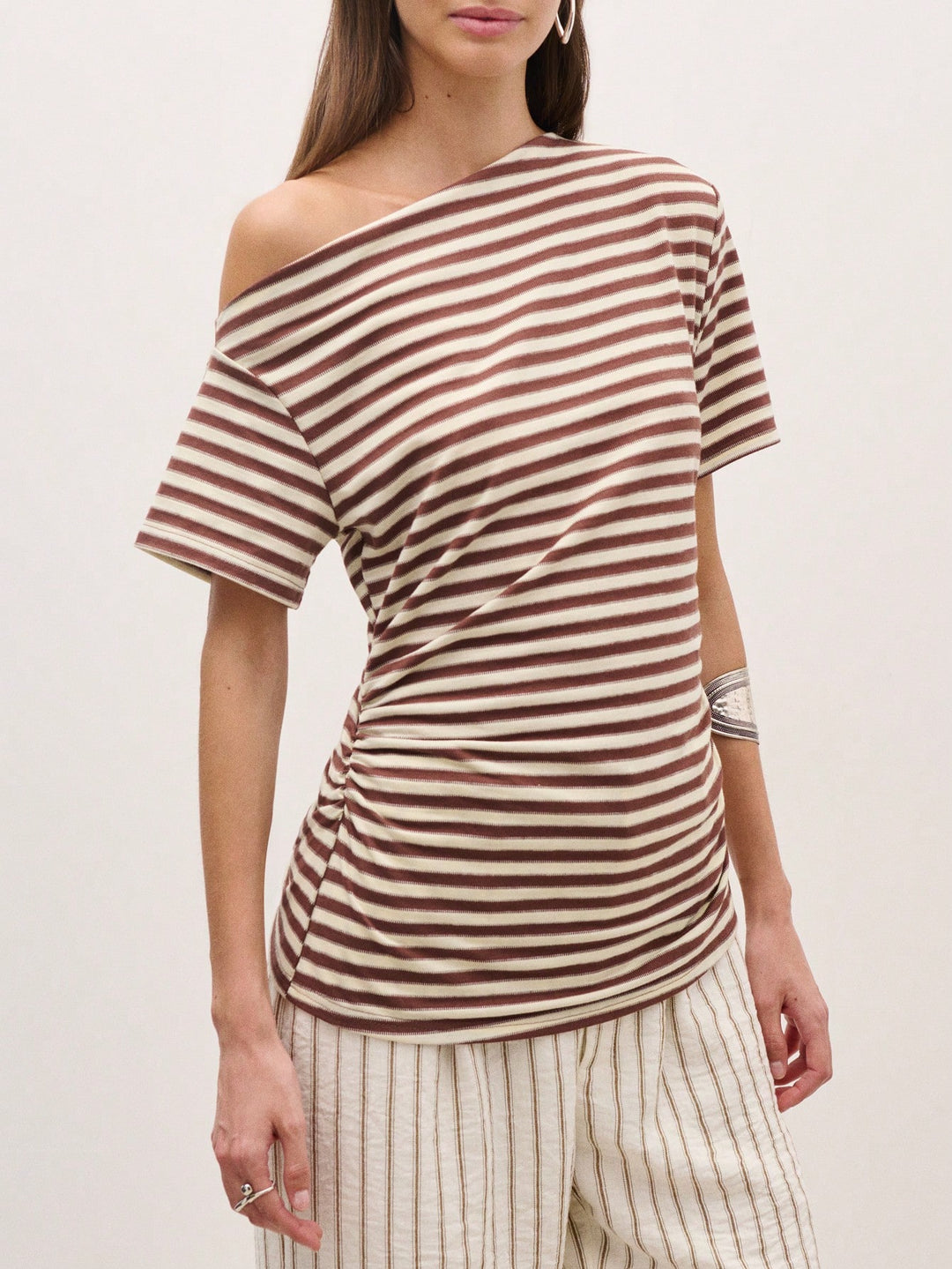 Tricou SHEIN, maro