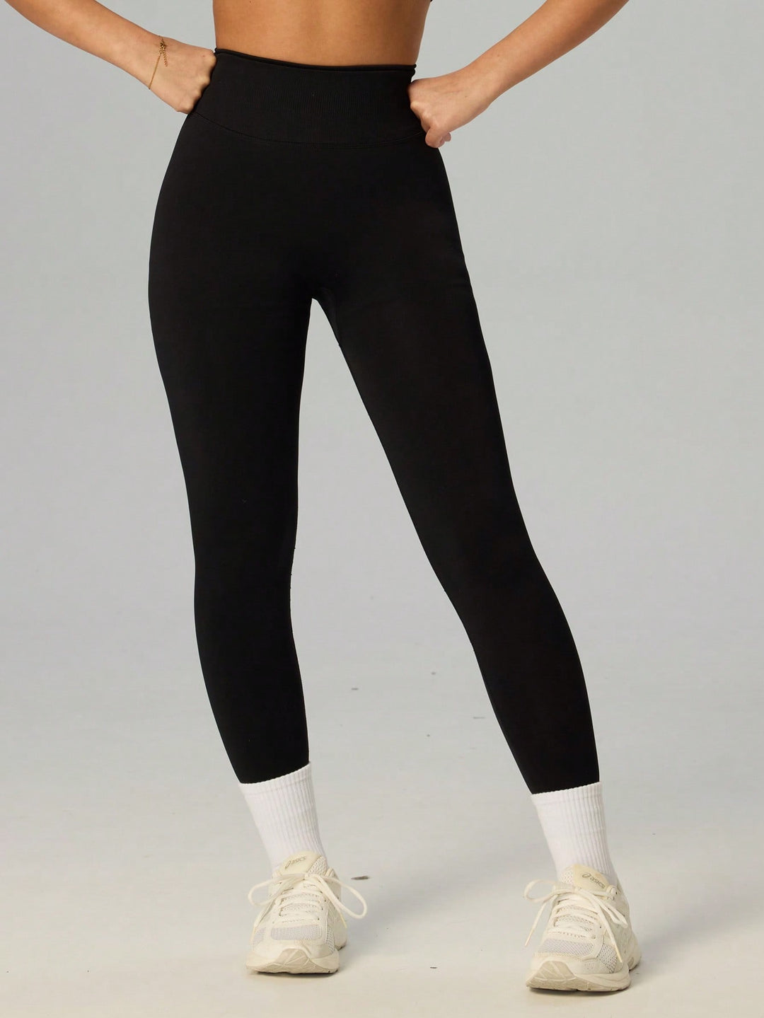 Pantaloni SHEIN, negru