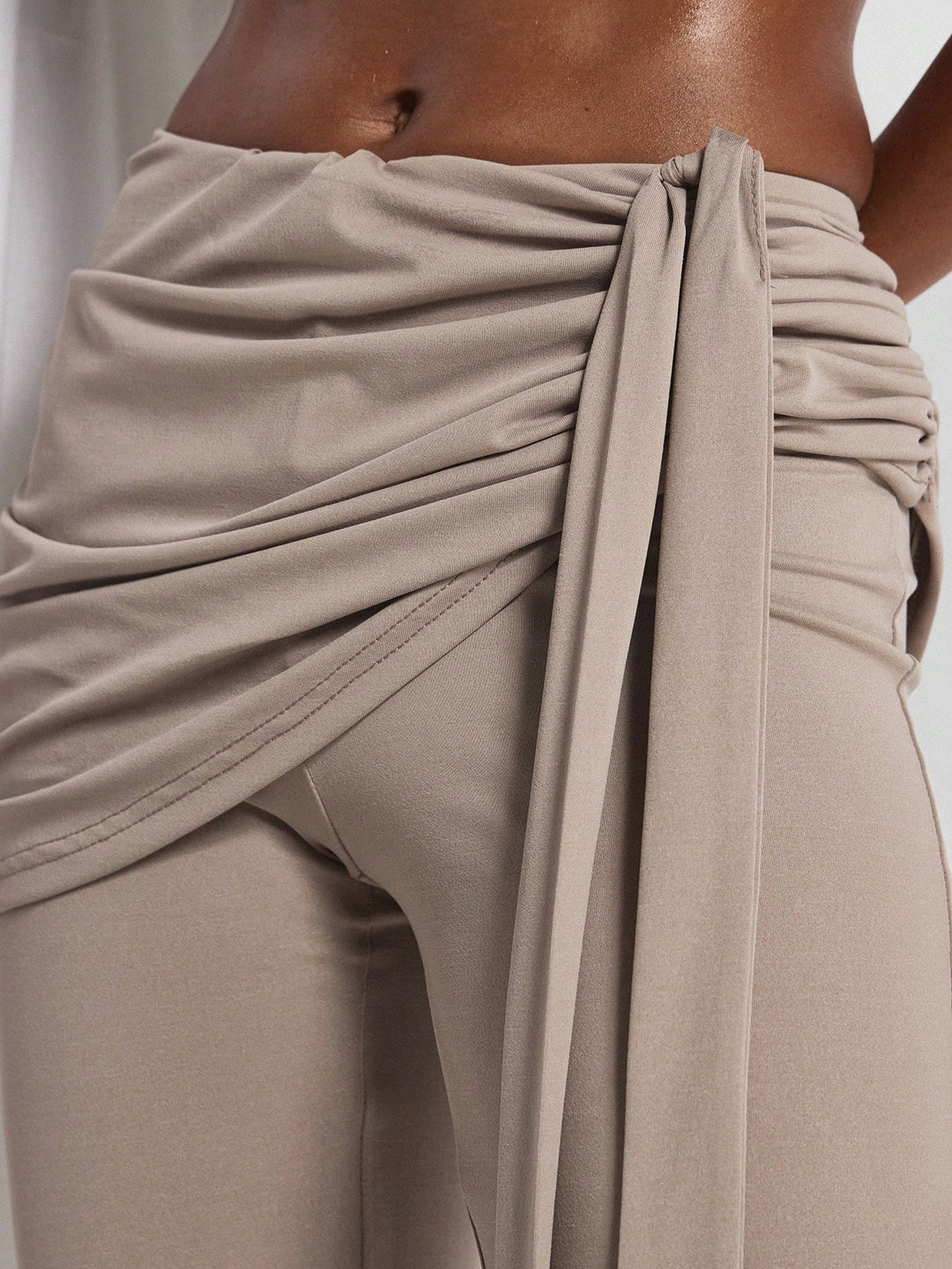 Pantaloni SHEIN, gri