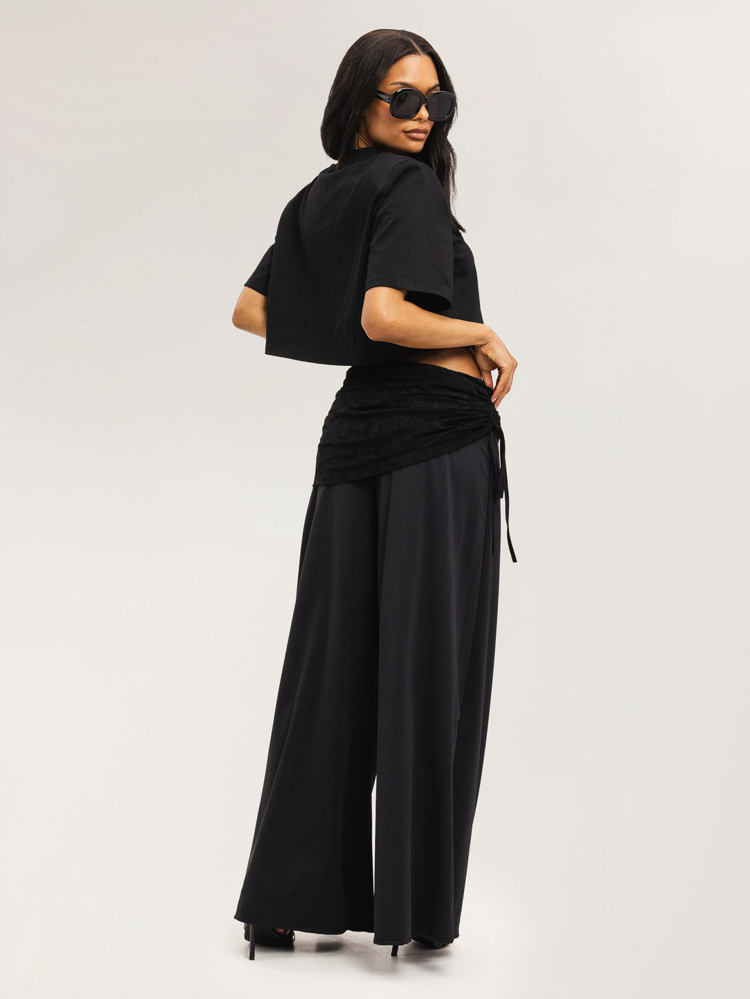 Pantaloni SHEIN, negru