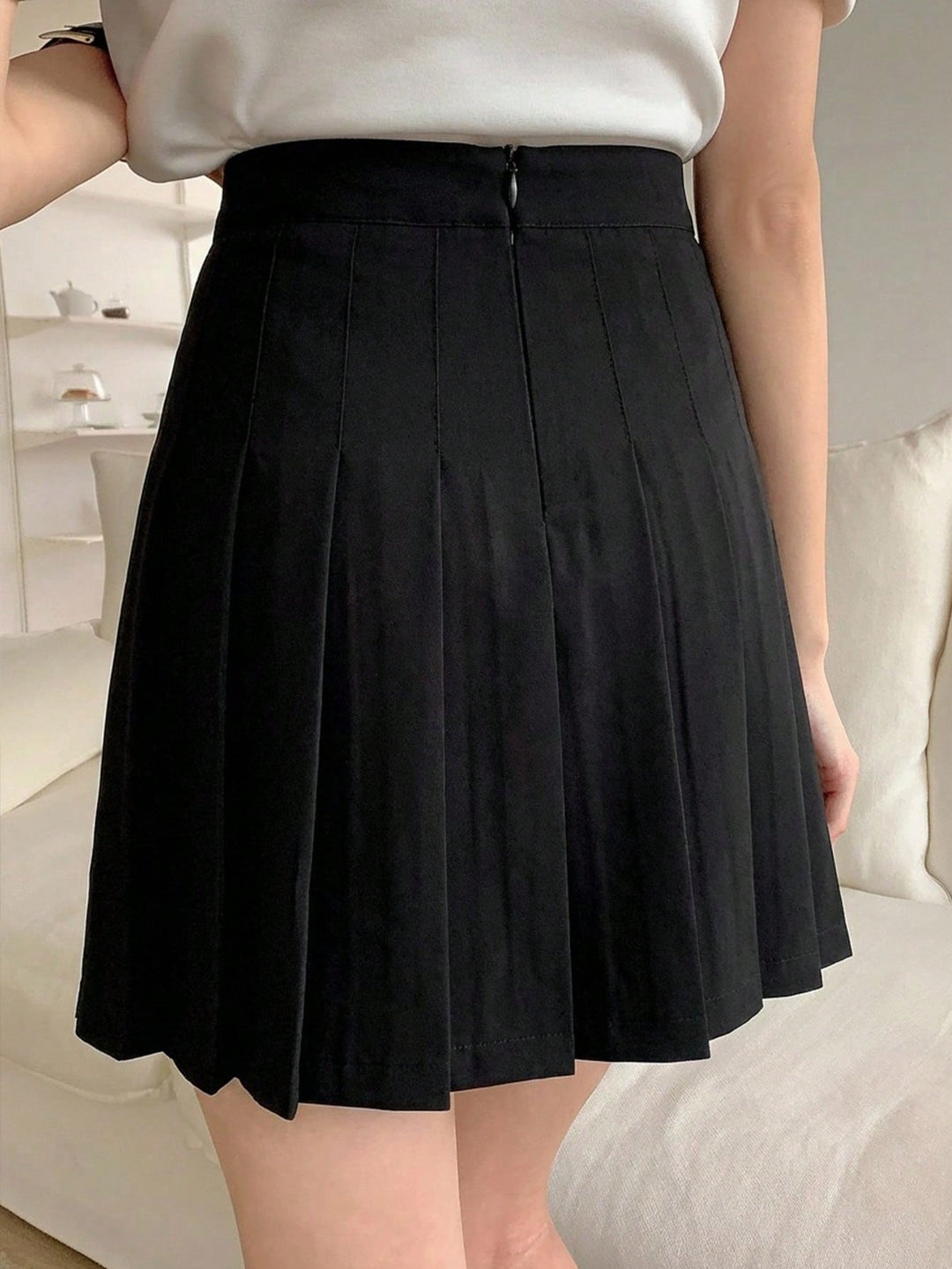 Pantaloni scurți SHEIN, negru