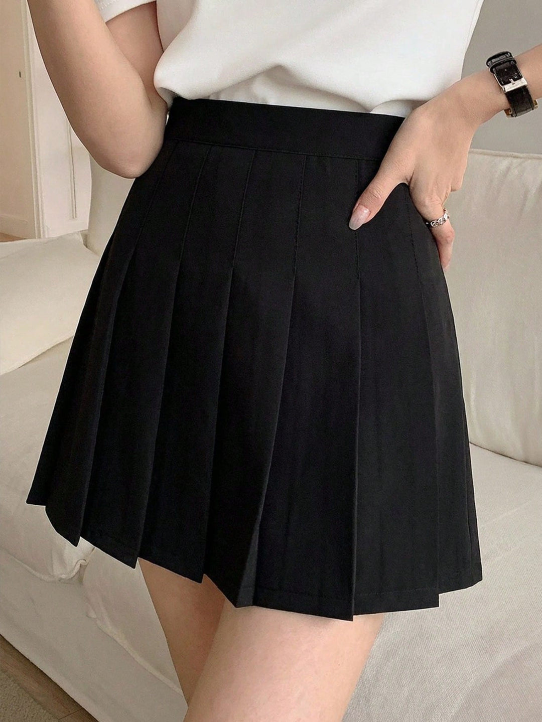 Pantaloni scurți SHEIN, negru