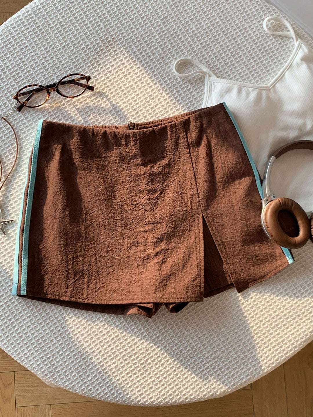 Pantaloni scurți SHEIN, maro