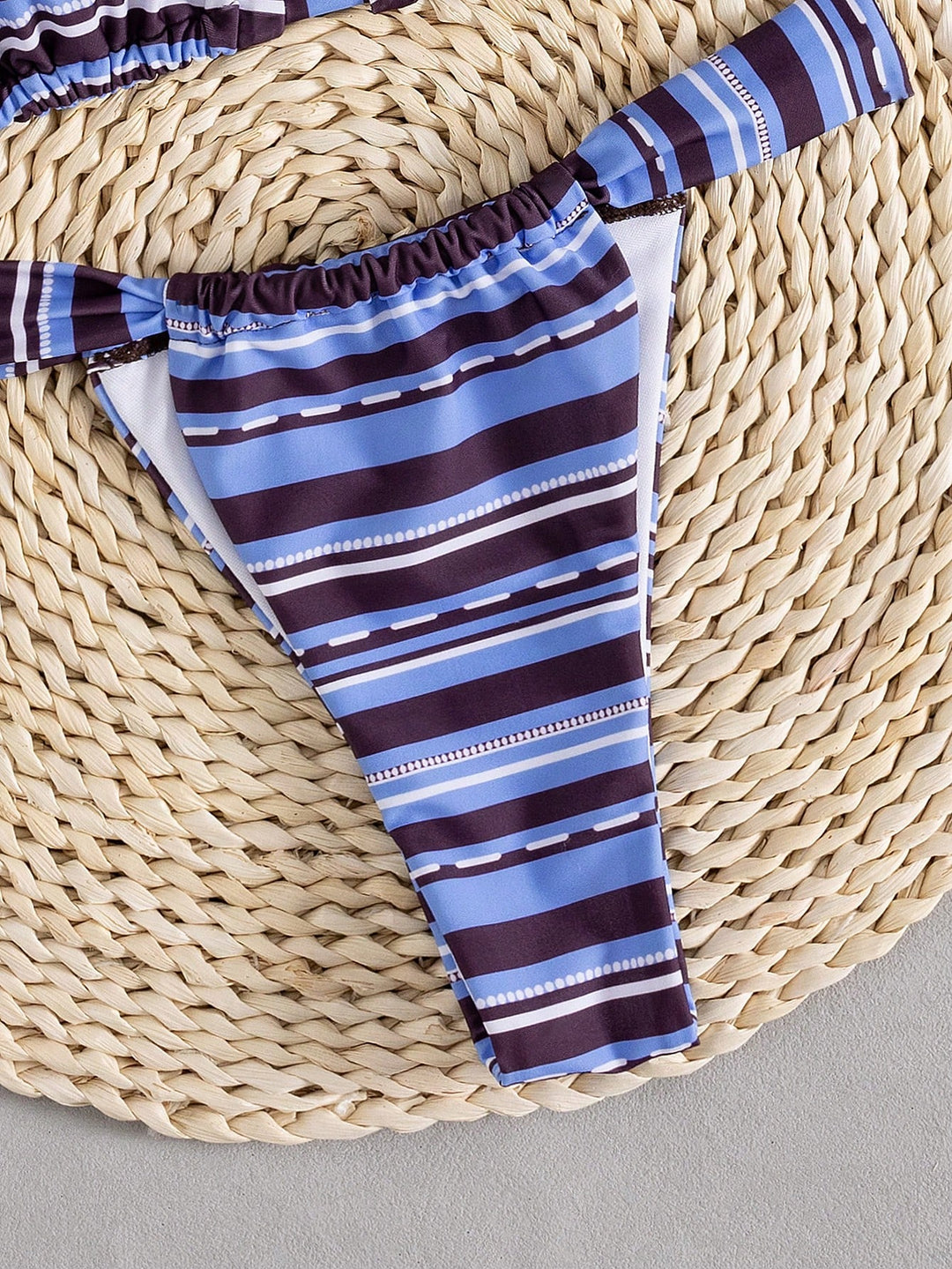 Set bikini SHEIN, mix culori