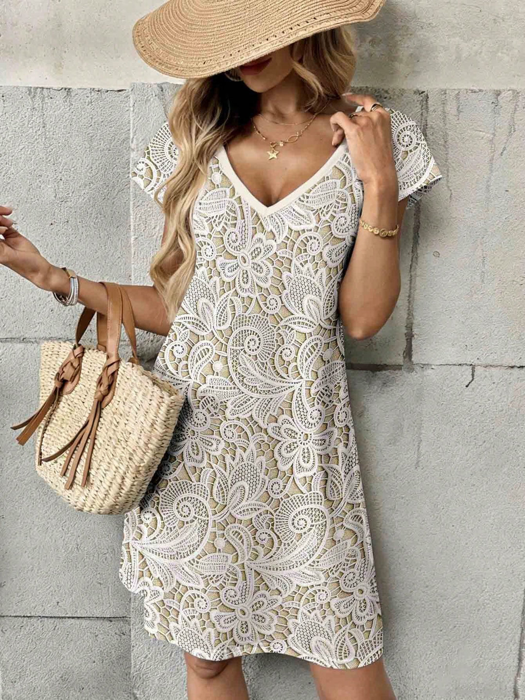Rochie scurtă SHEIN, bej