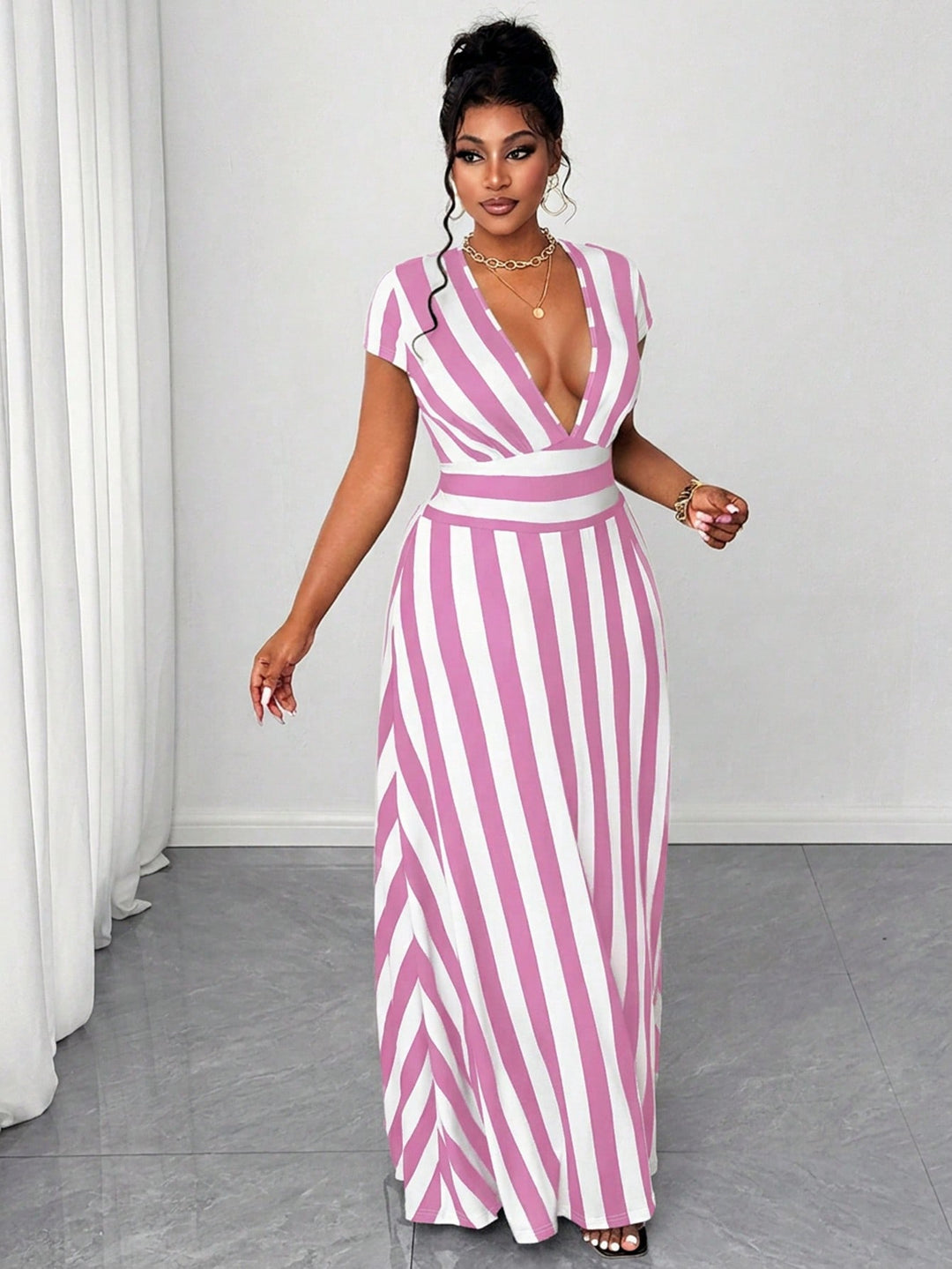 Rochie SHEIN, roz