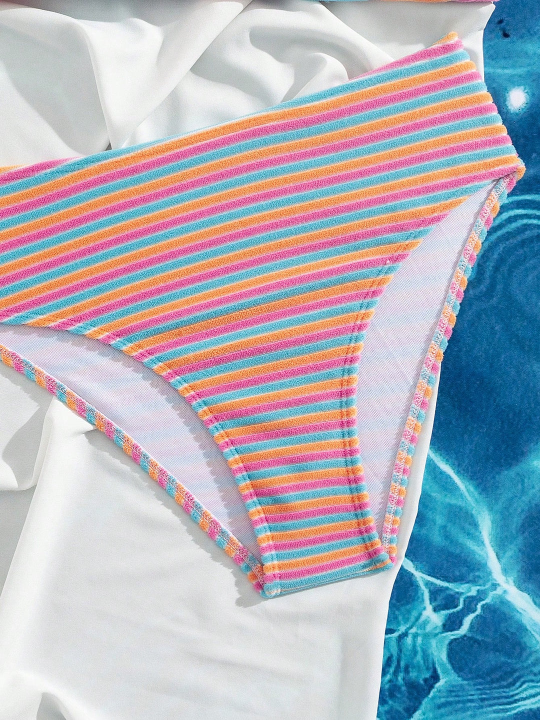 Set bikini SHEIN, mix culori