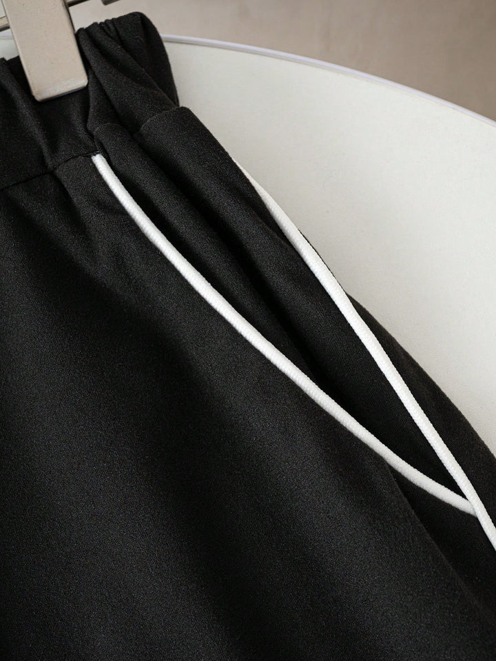 Pantaloni scurți SHEIN, negru