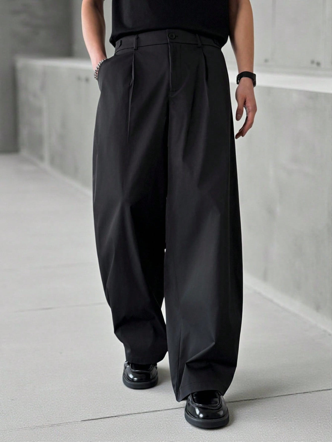 Pantalon SHEIN, negru