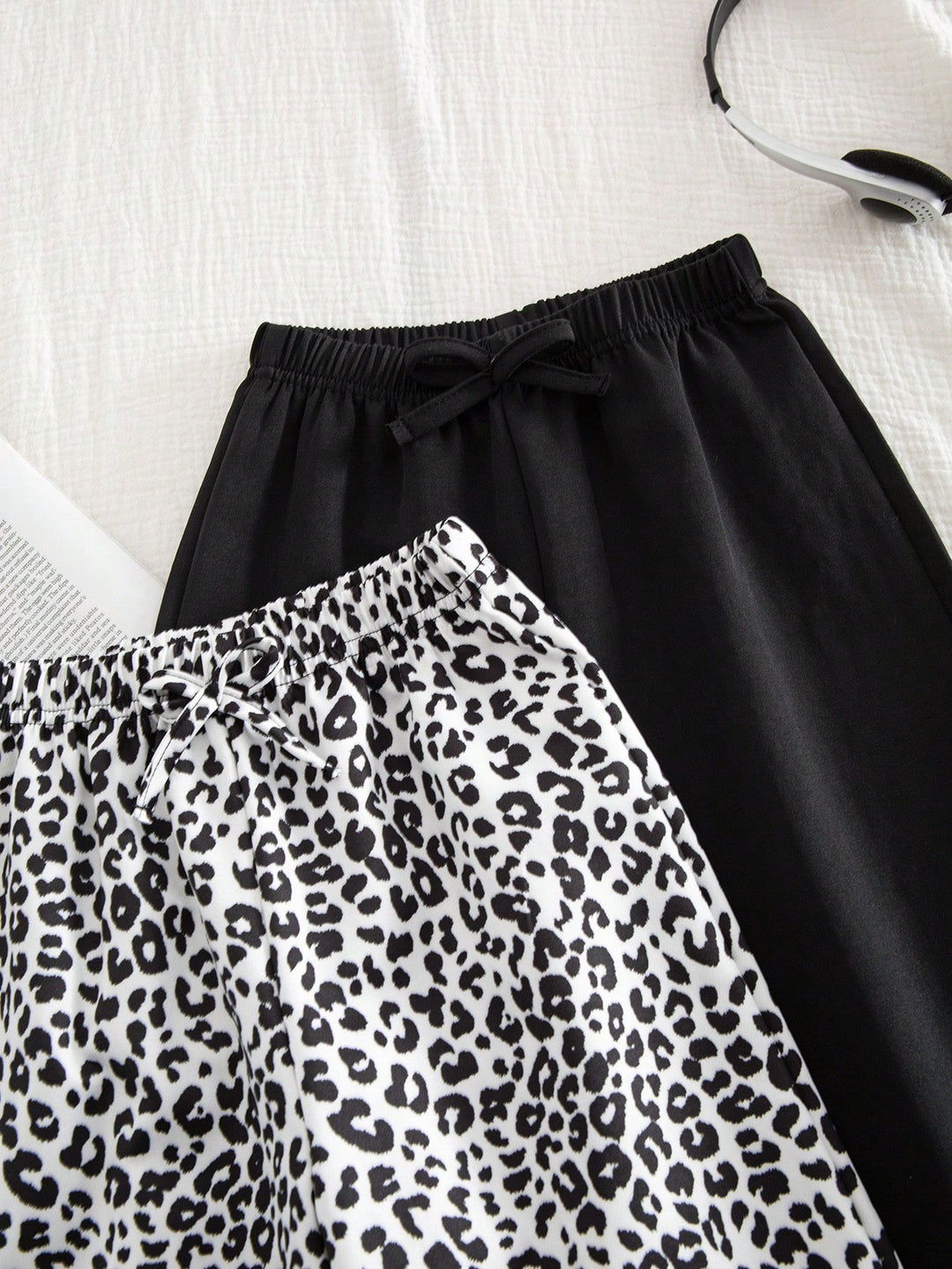 Pantaloni SHEIN, mix culori