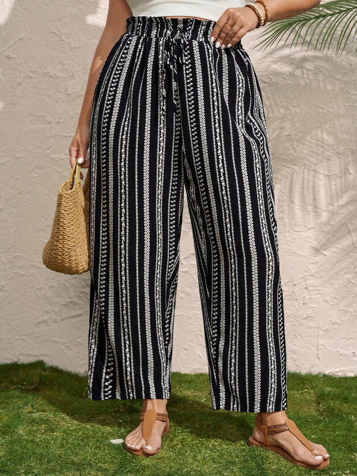 Pantaloni SHEIN, negru