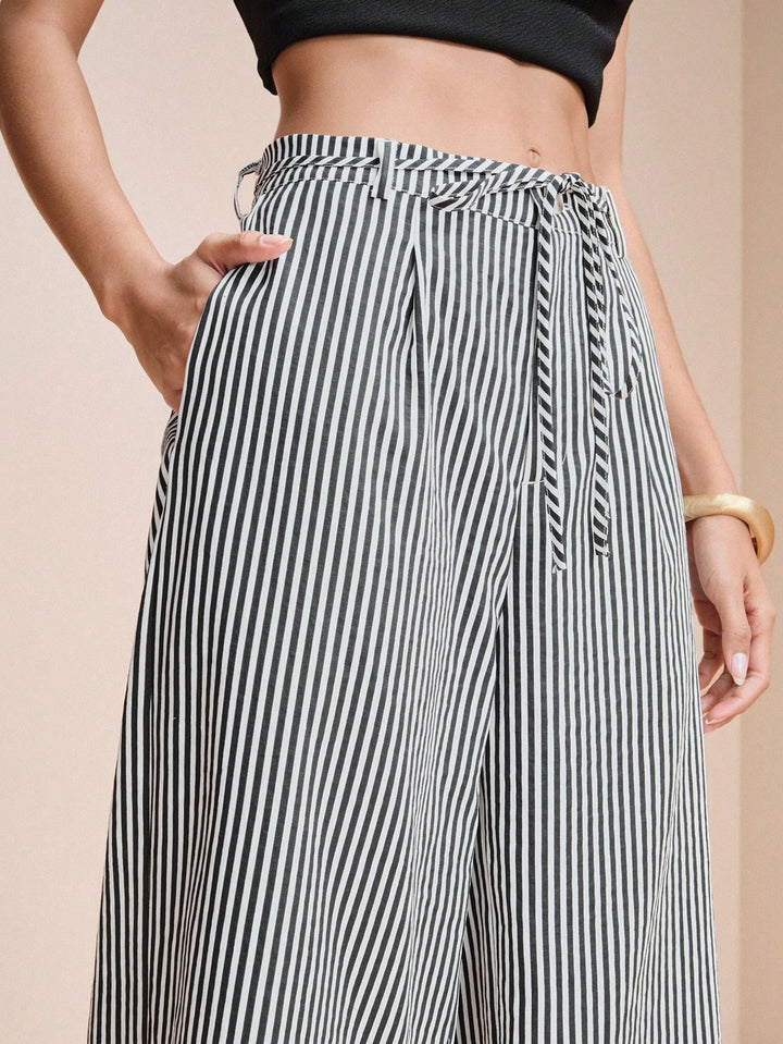 Pantalon SHEIN, negru