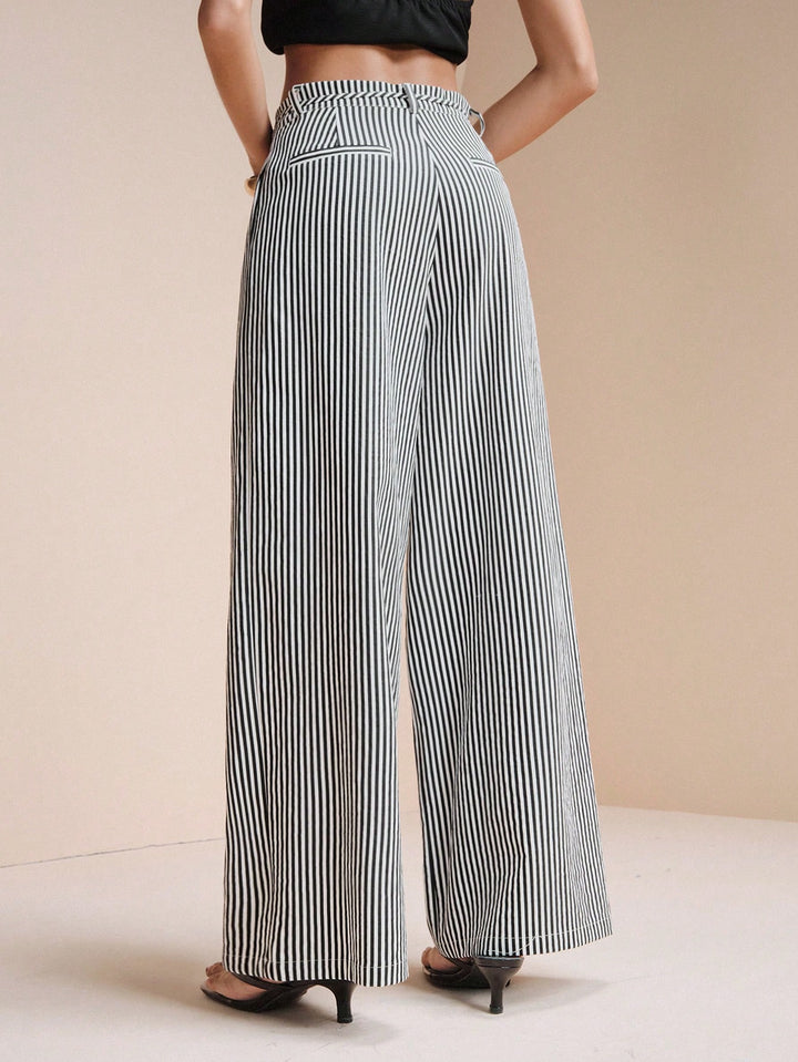 Pantalon SHEIN, negru