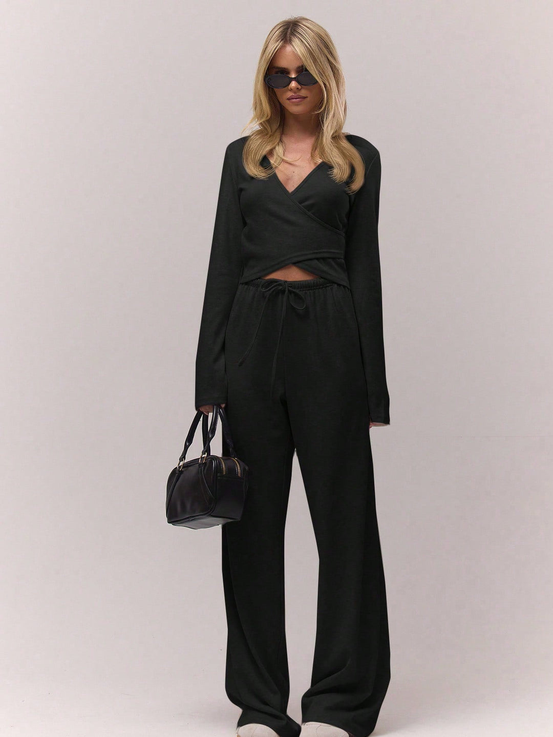 Pantaloni SHEIN, negru
