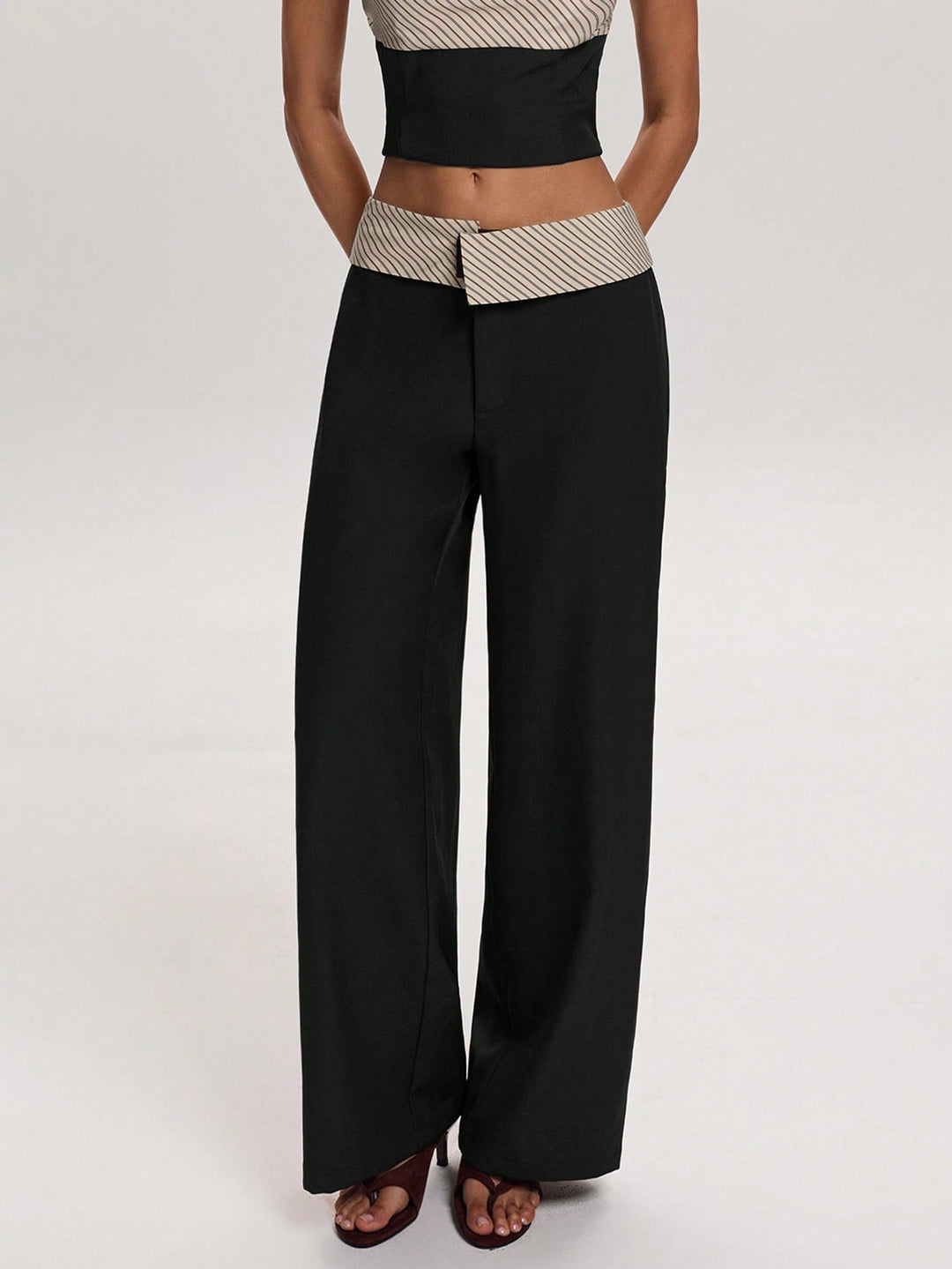 Pantaloni SHEIN, negru