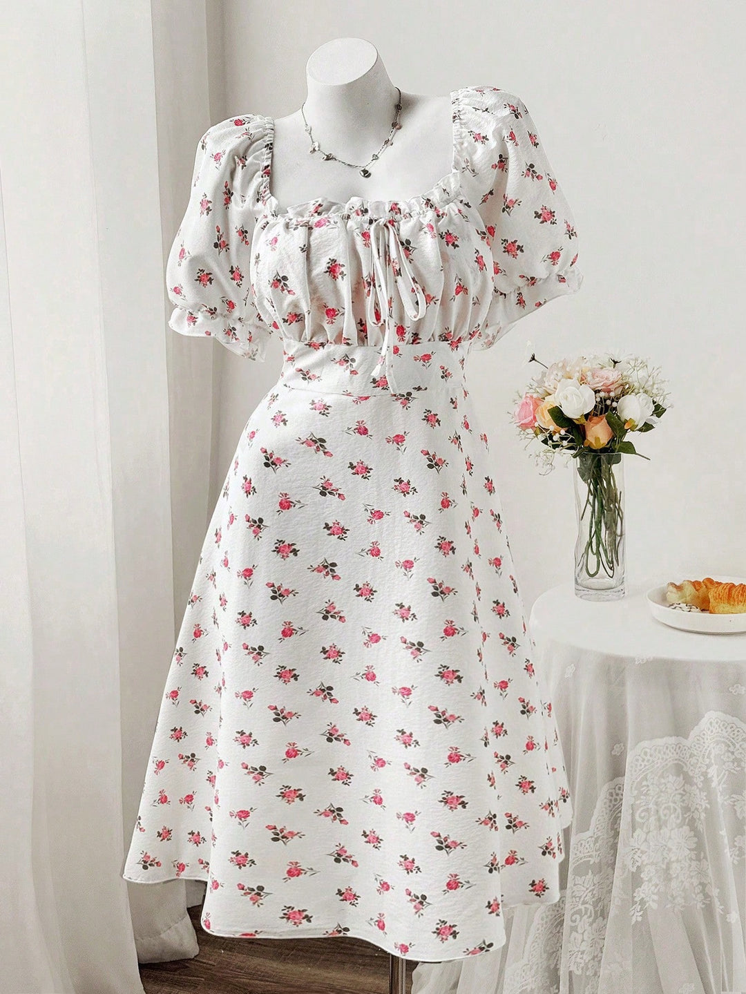 Rochie SHEIN, alb