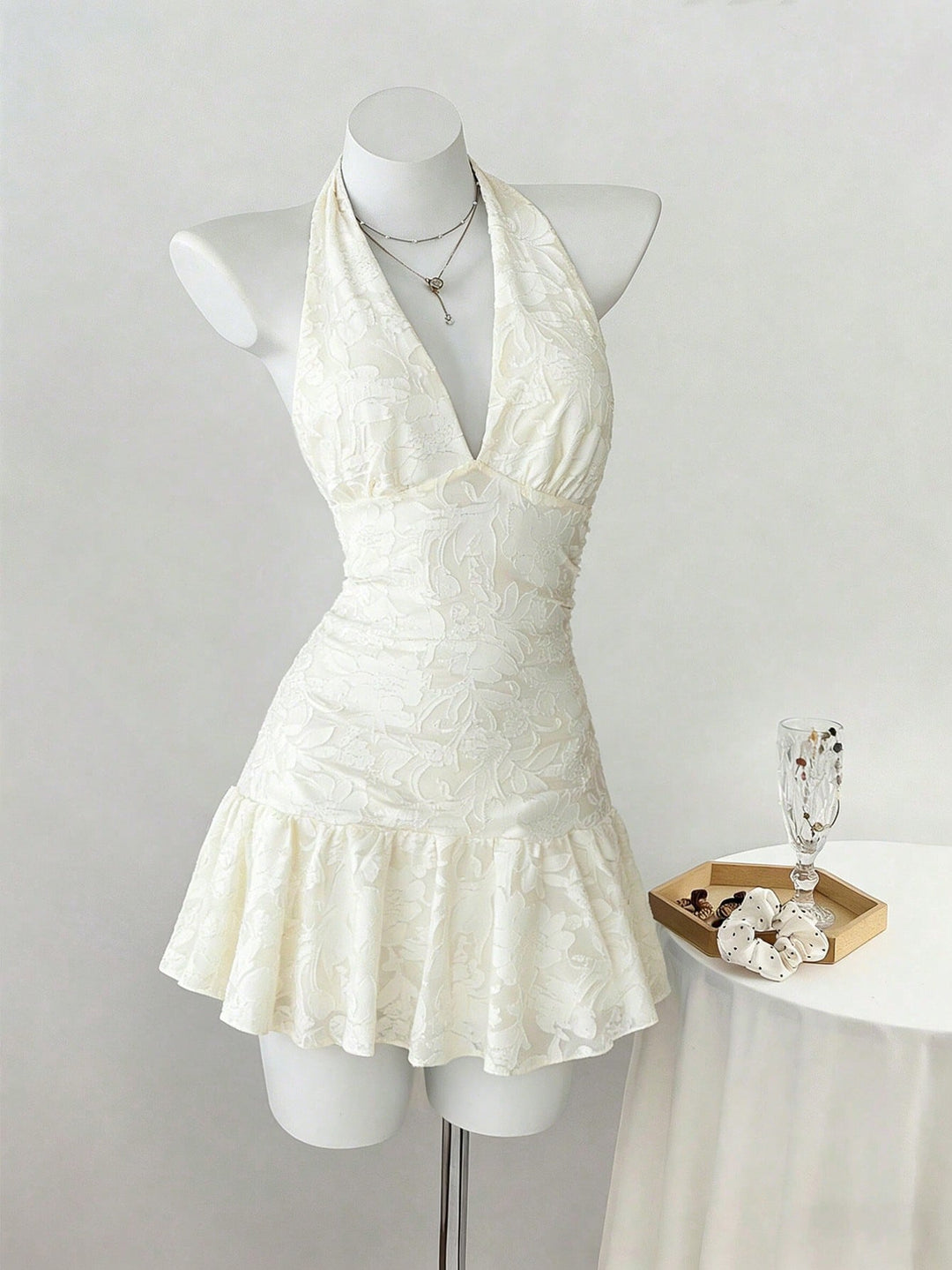 Rochie scurtă SHEIN, bej
