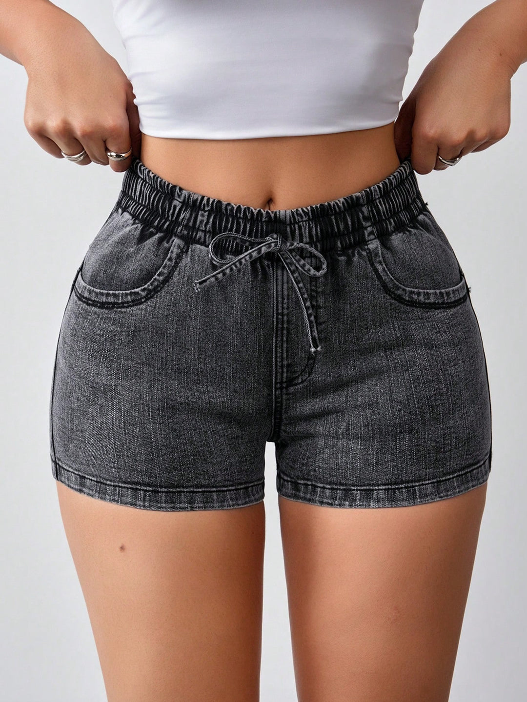 Pantaloni scurți SHEIN, negru