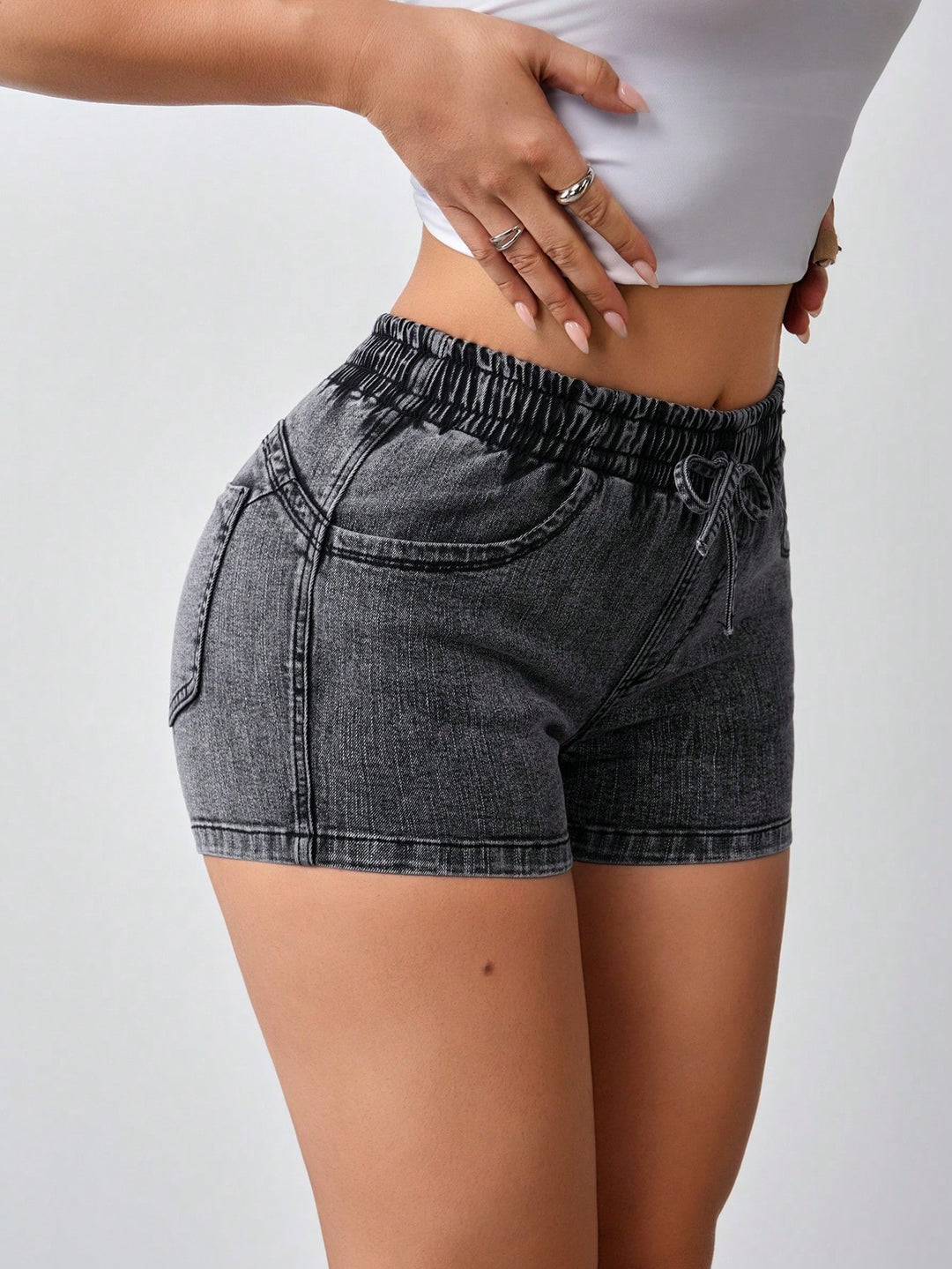 Pantaloni scurți SHEIN, negru